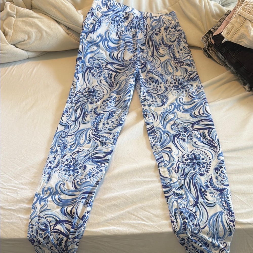 Lilly Pulitzer Blue and White Swirl Pants